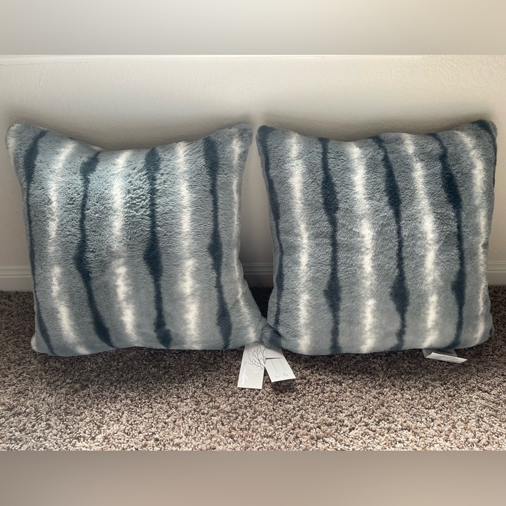 Mario Lorenz Faux Fur Paint Effect Stripes Accent Throw Pillows - Blue and White